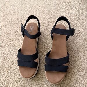 TOMS Black and Tan Women's Strappy Platform Sandals